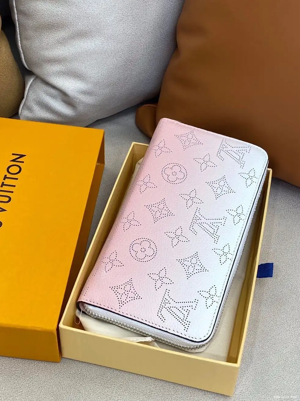 Repladies LOUIS VUITTON WALLET ZIPPY 0701
